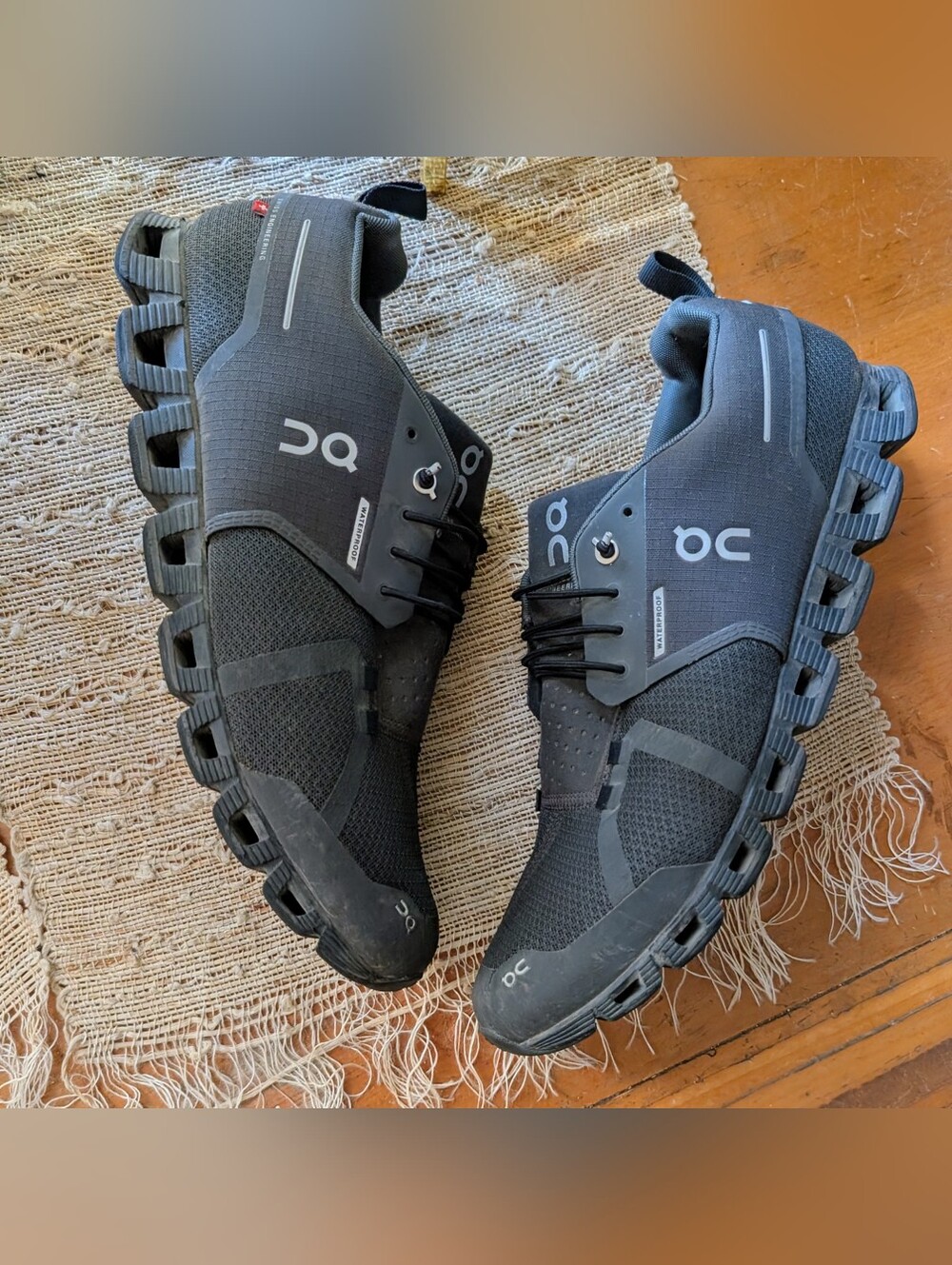 On Running Cloud 5 Waterproof Running Shoes men's size 12